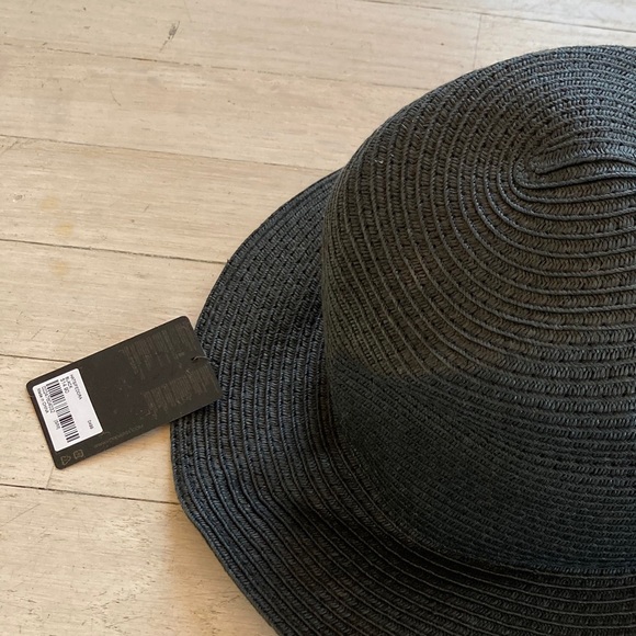 NWT 20’s Flapper Style Straw Hat - Picture 2 of 3